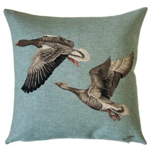 geese flying